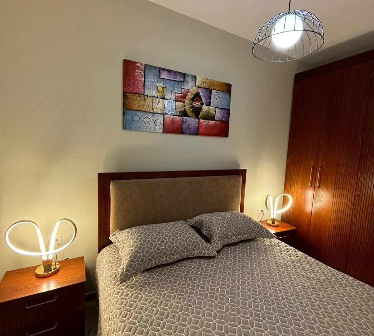 Gloria Prestige Apartment Tirana 0*,